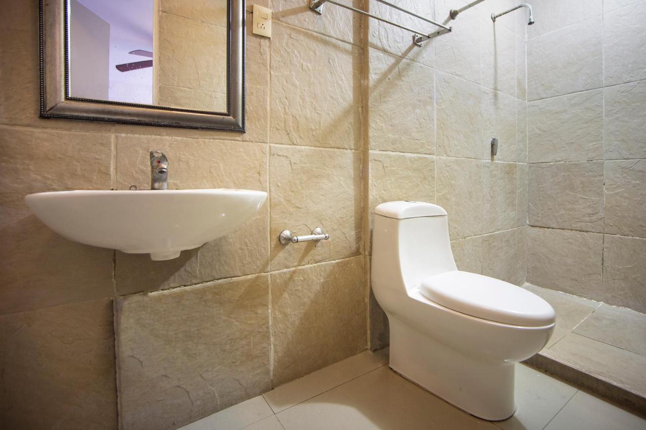 Hotel Mahu Monterrey Extérieur photo